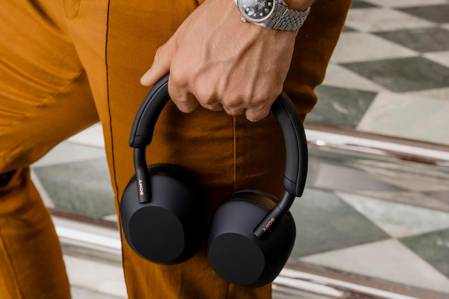 Sony WH-1000XM6 image 2