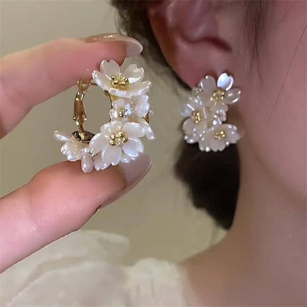 Shining Diva Fashion Latest Sweet Romantic Elegant White Flower Hoop Earrings | Stylish Shell Resin Delicate Pearl Flower Zircon Earrings | Trendy Versatile Jewellery | Light Exquisite Luxury Jewellery - Image 3
